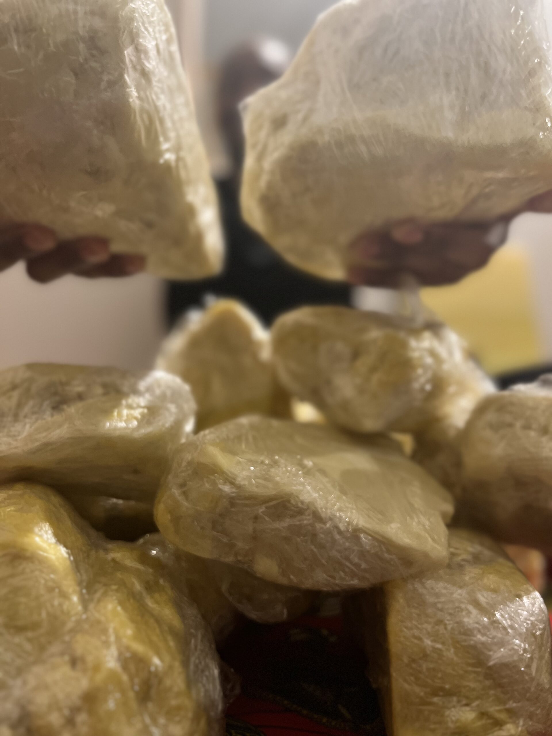 du karité blanc et jaune en plusieurs blocs